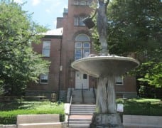 Red-Brick-Courthouse